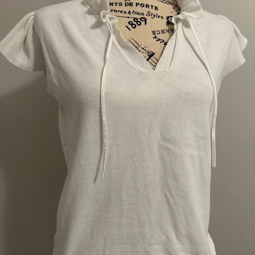 Gorgeous White LOFT Sweater Top Size Small
